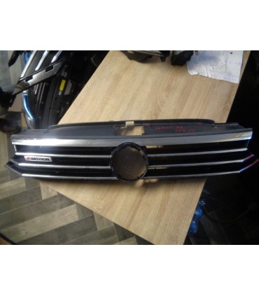 VW PASSAT B8 GRILL