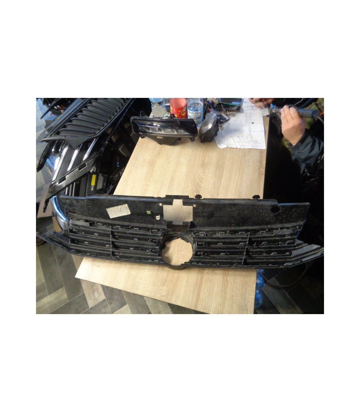 VW PASSAT B8 GRILL