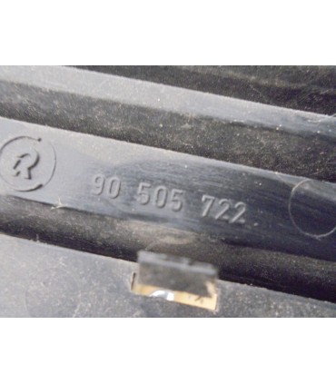OPEL VECTRA B ATRAPA GRILL 90505722