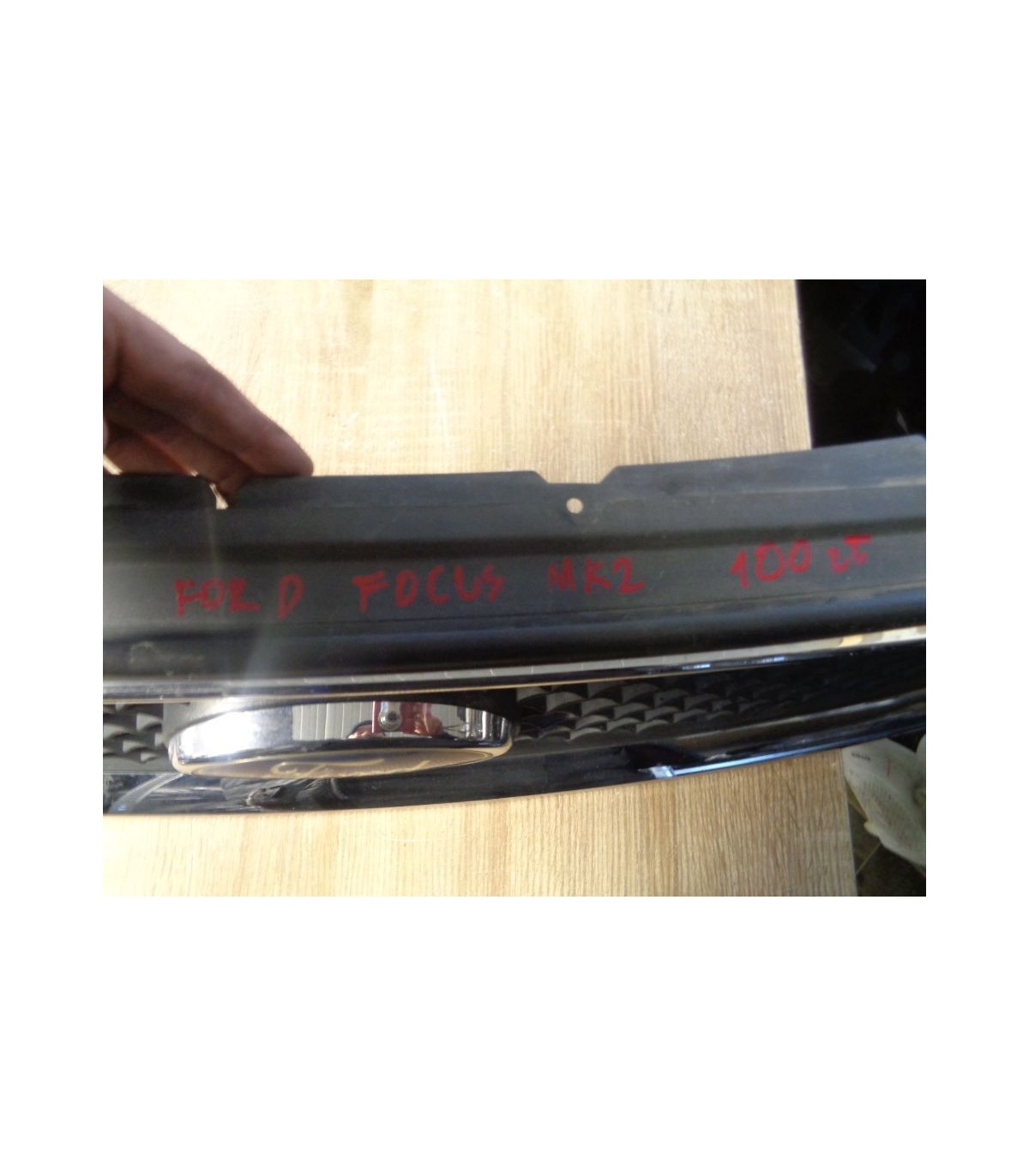 FORD FOCUS MK2 GRILL