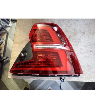 VOLVO S90 LAMPA PRAWA PRAWY TYŁ TYLNA