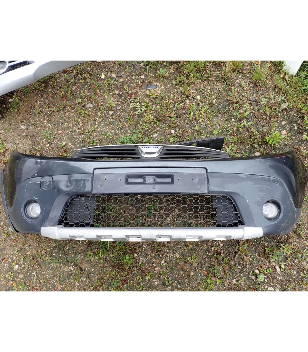 DACIA SANDERO STEPWAY I ZDERZAK PRZÓD