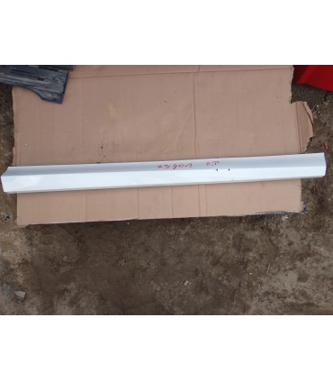 BMW X3 G01 LISTWA DRZWI PRAWY PRZÓD 8064796