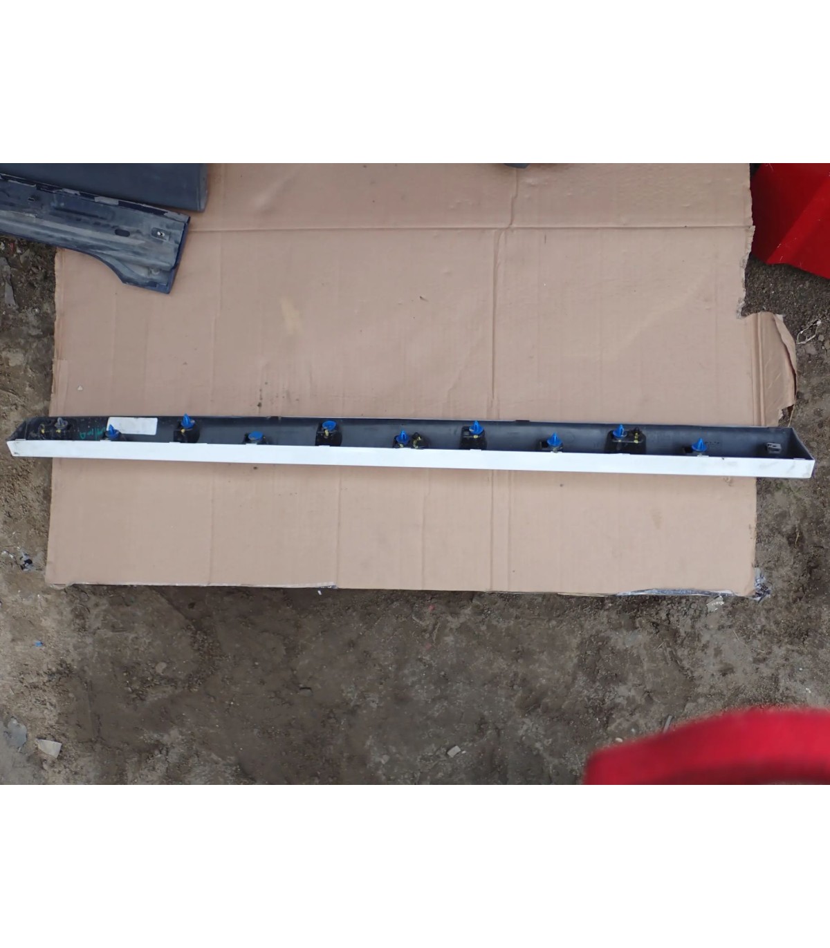 BMW X3 G01 LISTWA DRZWI PRAWY PRZÓD 8064796