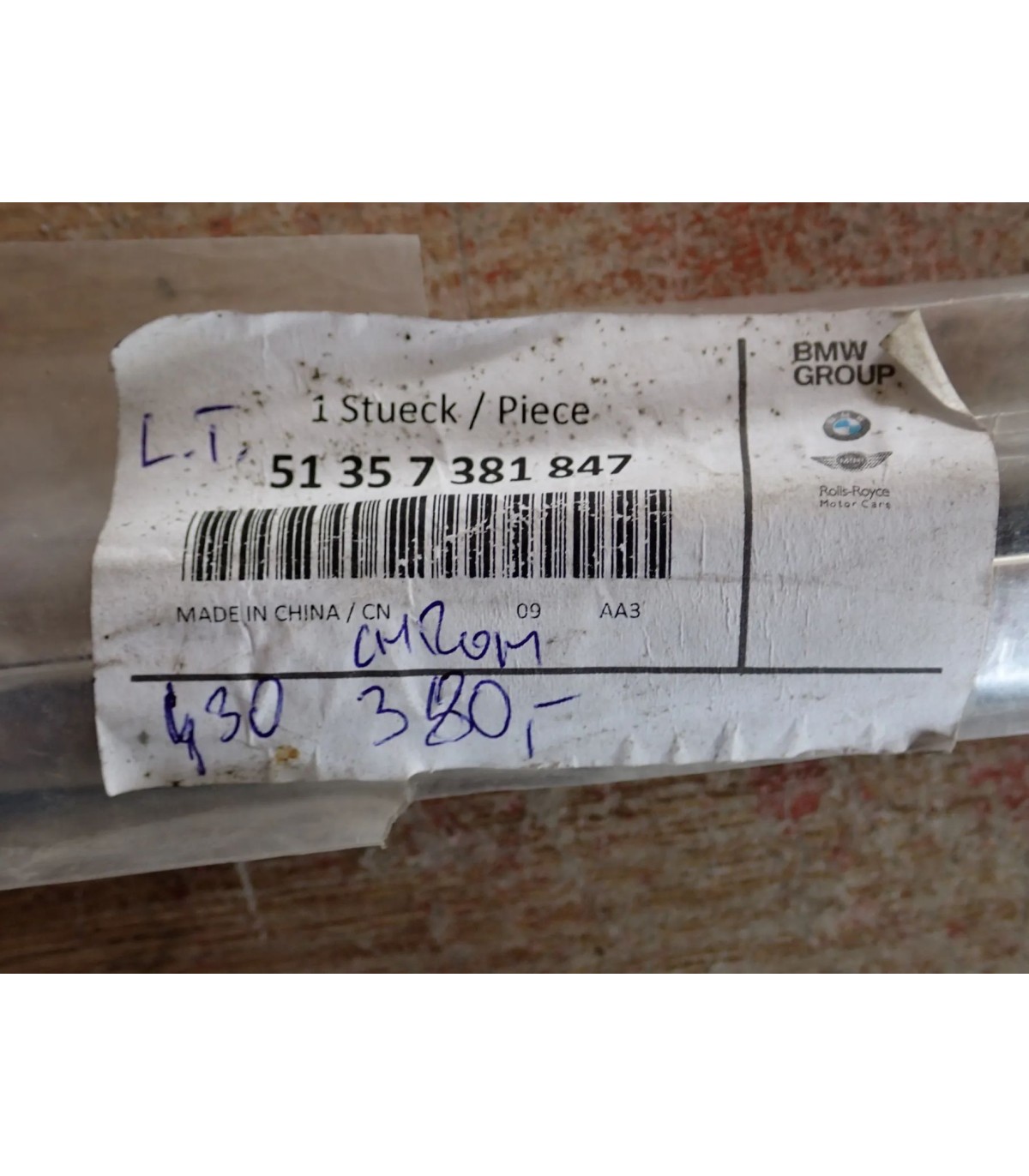 BMW 5 G30 LISTWA ZGARNIAJĄCA DRZWI LEWY TYŁ 7381847 CHROM