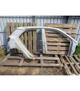 HYUNDAI i20 II POSZYCIE BŁOTNIK PRAWY TYŁ