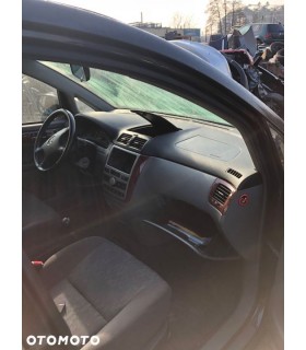 TOYOTA AVENSIS VERSO 2,2 D4D MANETKI KIEROWNICY
