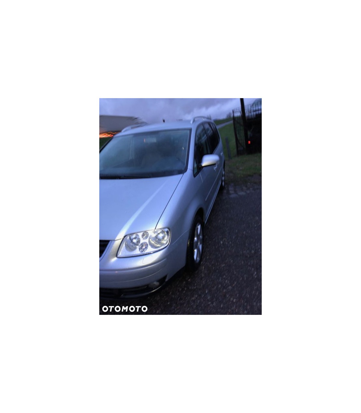 VW TOURAN KONSOLA PODUSZKI KPL.