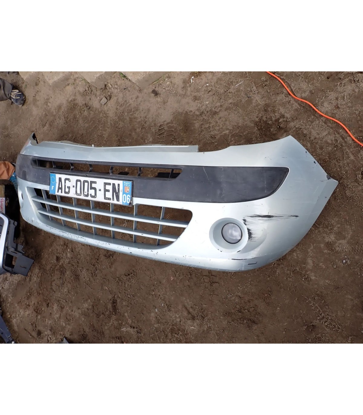 RENAULT KANGOO II 08- ZDERZAK PRZÓD
