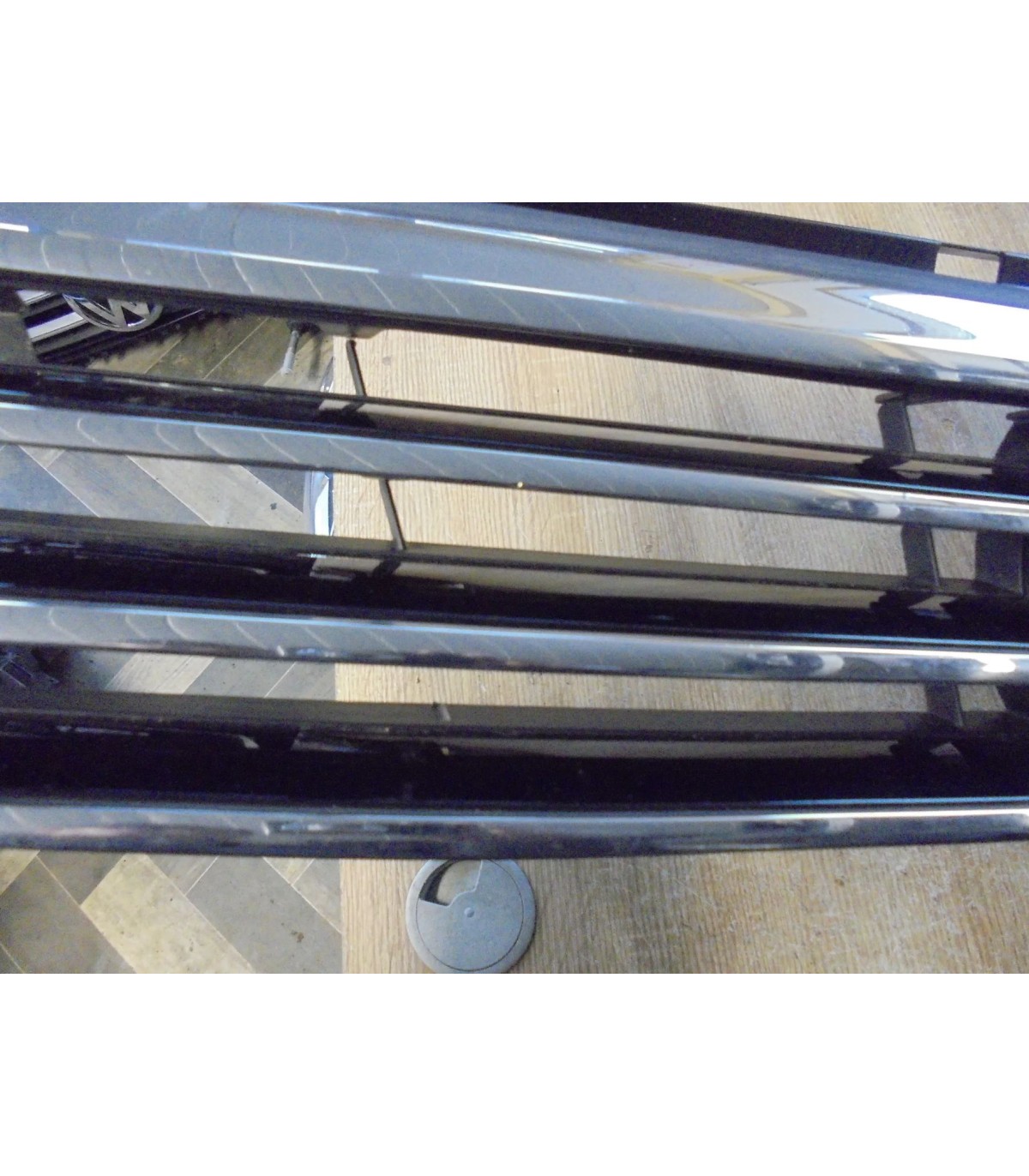 VW PASSAT B8 GRILL