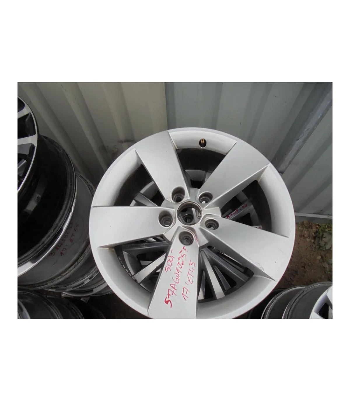FELGA 17" ET 45 57A601025F