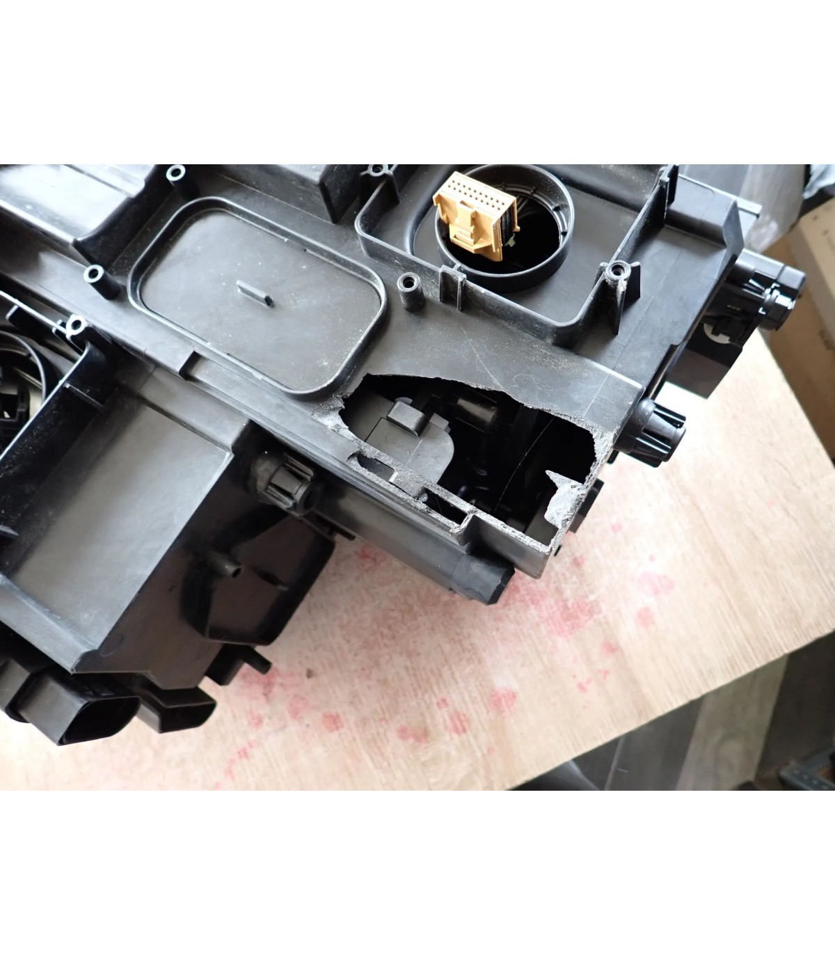 VOLKSWAGEN TIGUAN 5NB LAMPA LEWY PRZÓD USZKODZONA PUSZKA 5NB941035B