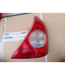 RENAULT CLIO II LIFT LAMPA PRAWY TYŁ