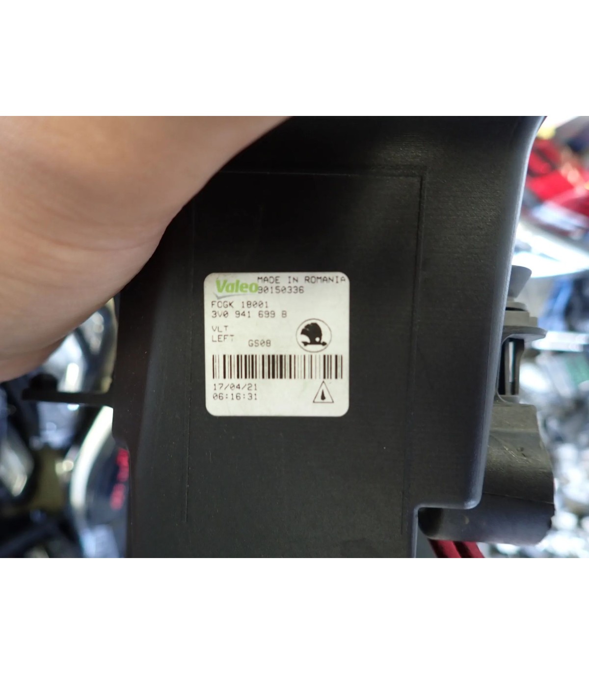 SKODA SUPERB III LIFT HALOGEN LEWY PRZÓD 3V0941699B