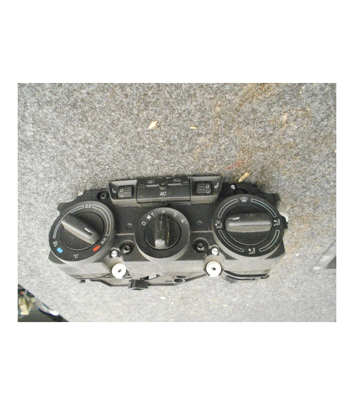 VW TOURAN GOLF V PANEL NAWIEWU