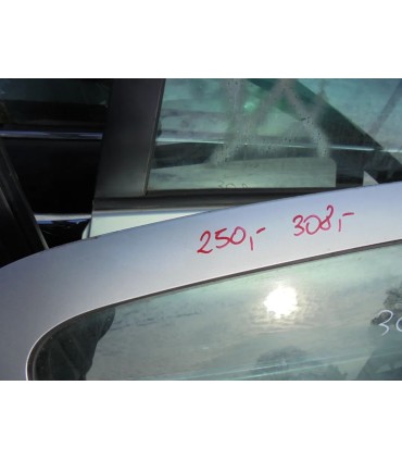PEUGEOT 308 DRZWI PRAWY TYŁ