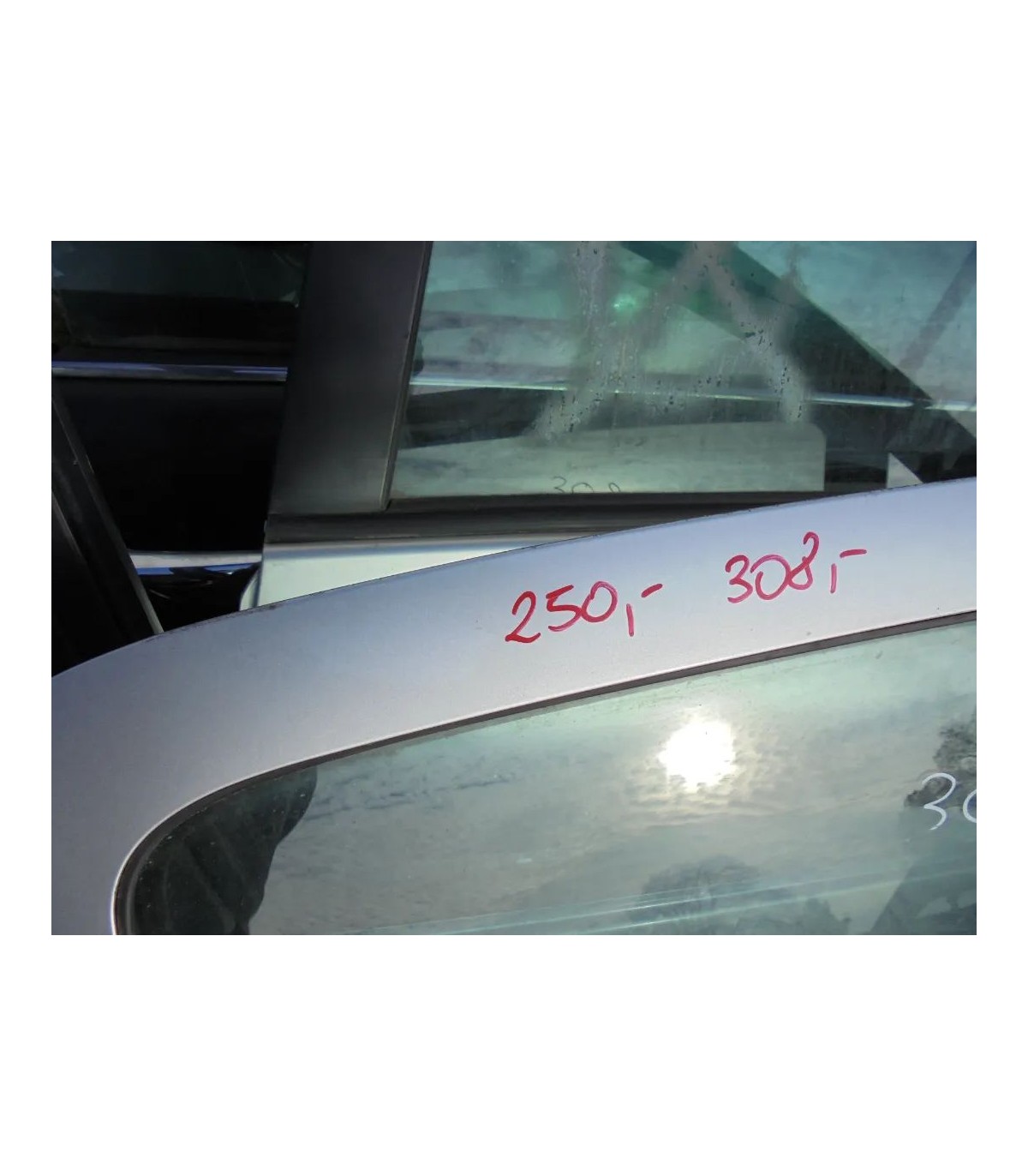 PEUGEOT 308 DRZWI PRAWY TYŁ