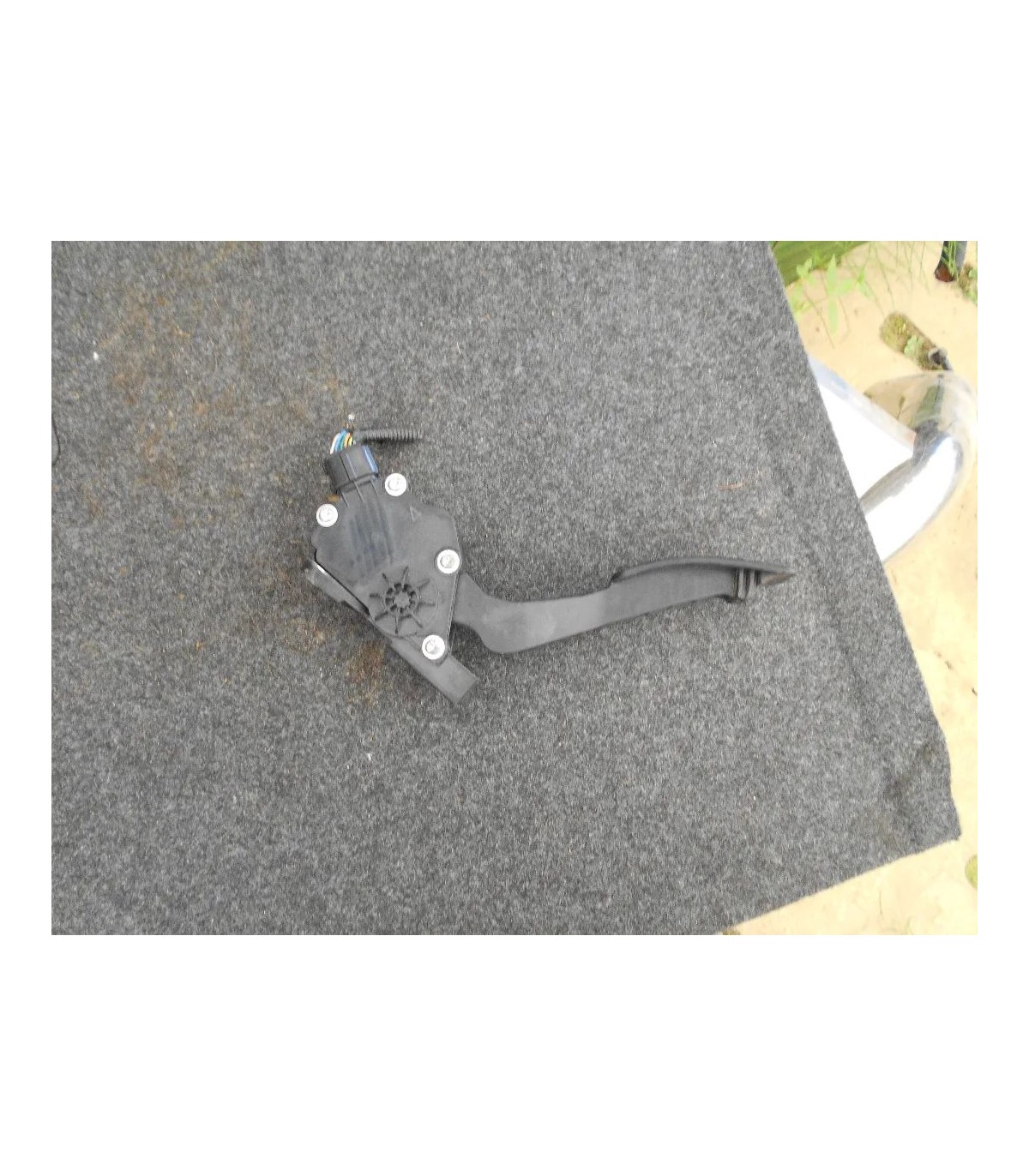 SUBARU IMPREZA GH PEDAŁ POTENCJOMETR GAZU 198800-7120 EUROPA