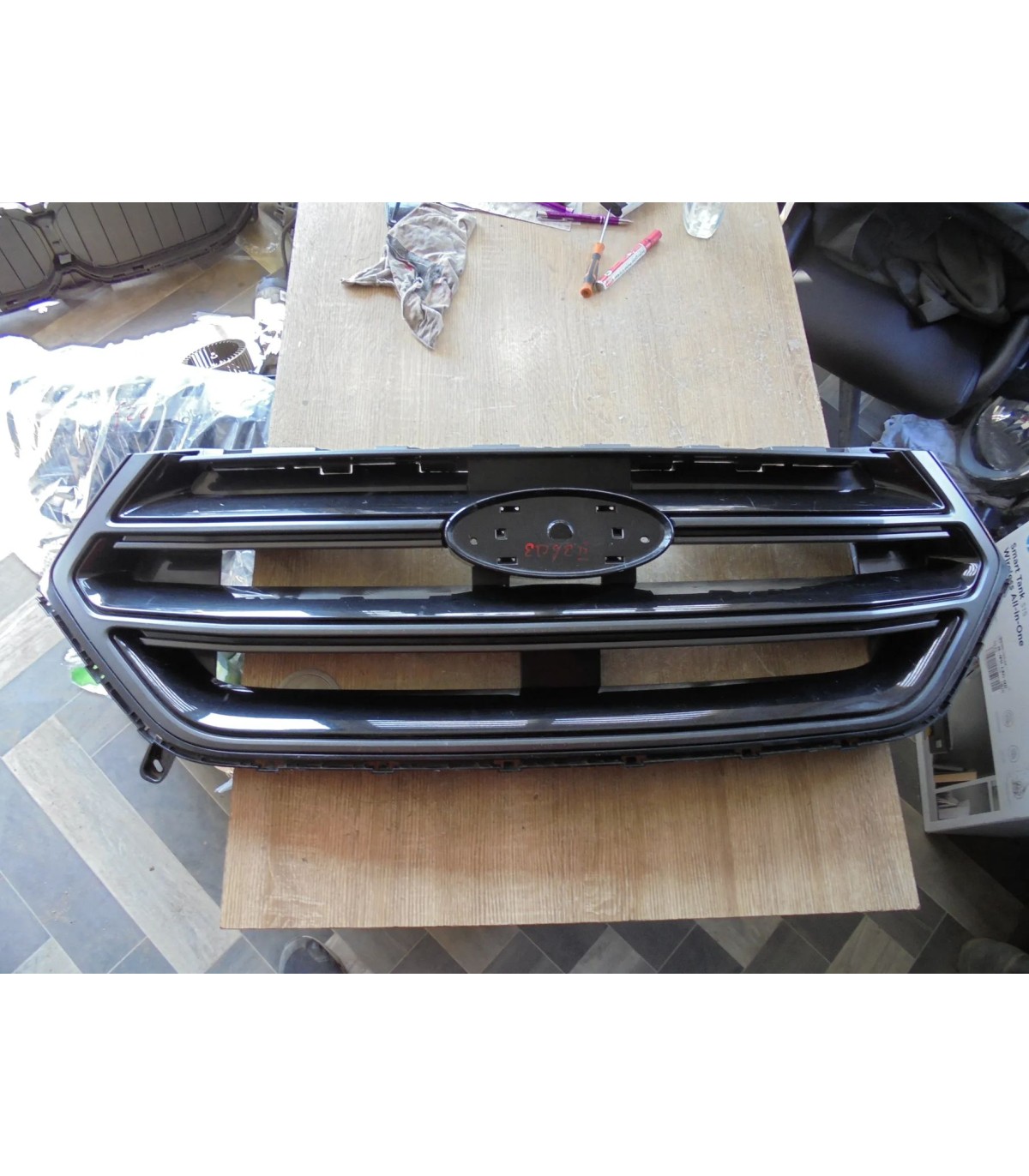 FORD EDGE MK2 GRILL ATRAPA GT4B-8191-JAW
