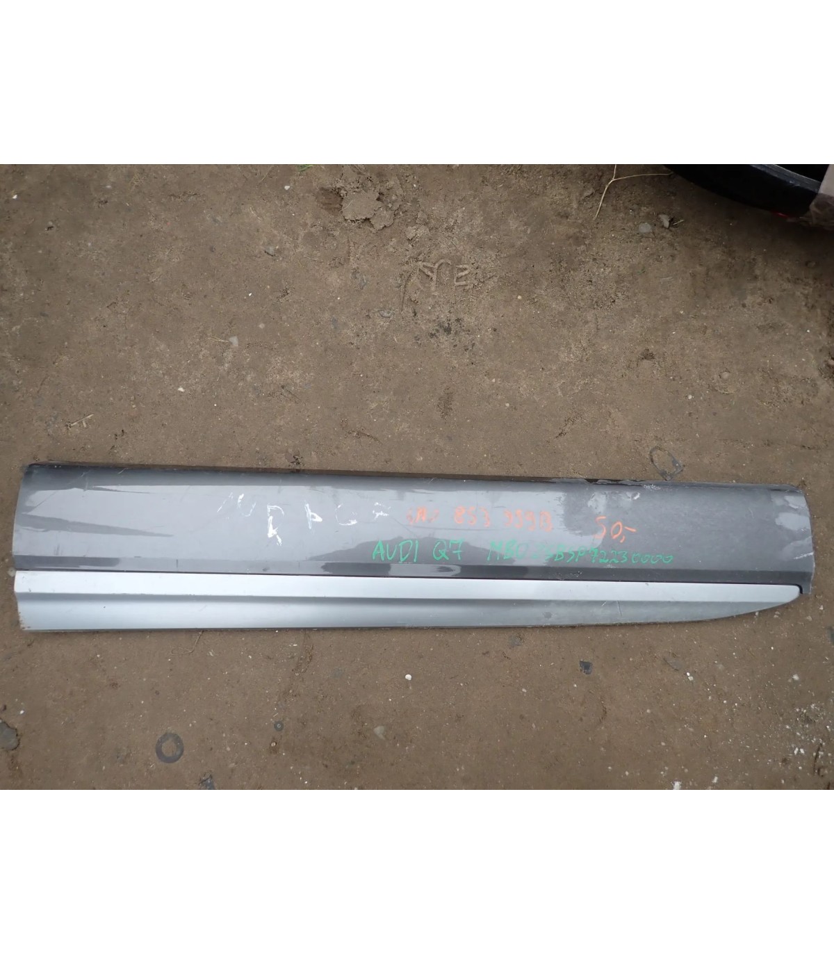 AUDI Q7 LISTWA DRZWI LEWY PRZÓD 4M0853959B