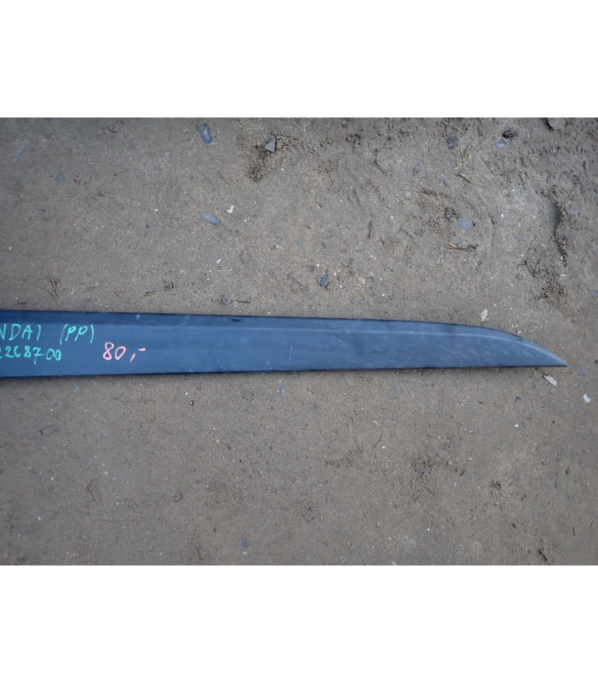 HYUNDAI I20 LISTWA DRZWI PRAWY PRZÓD 87722-C8700