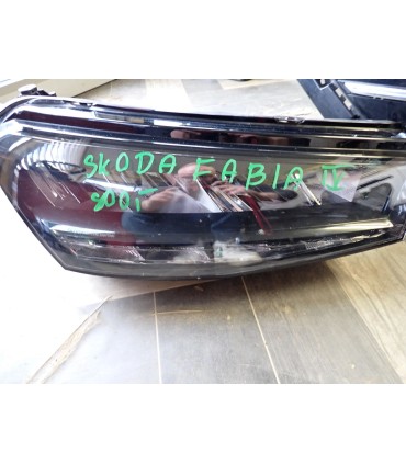 SKODA FABIA IV LAMPA PRAWY PRZÓD 6VB941016