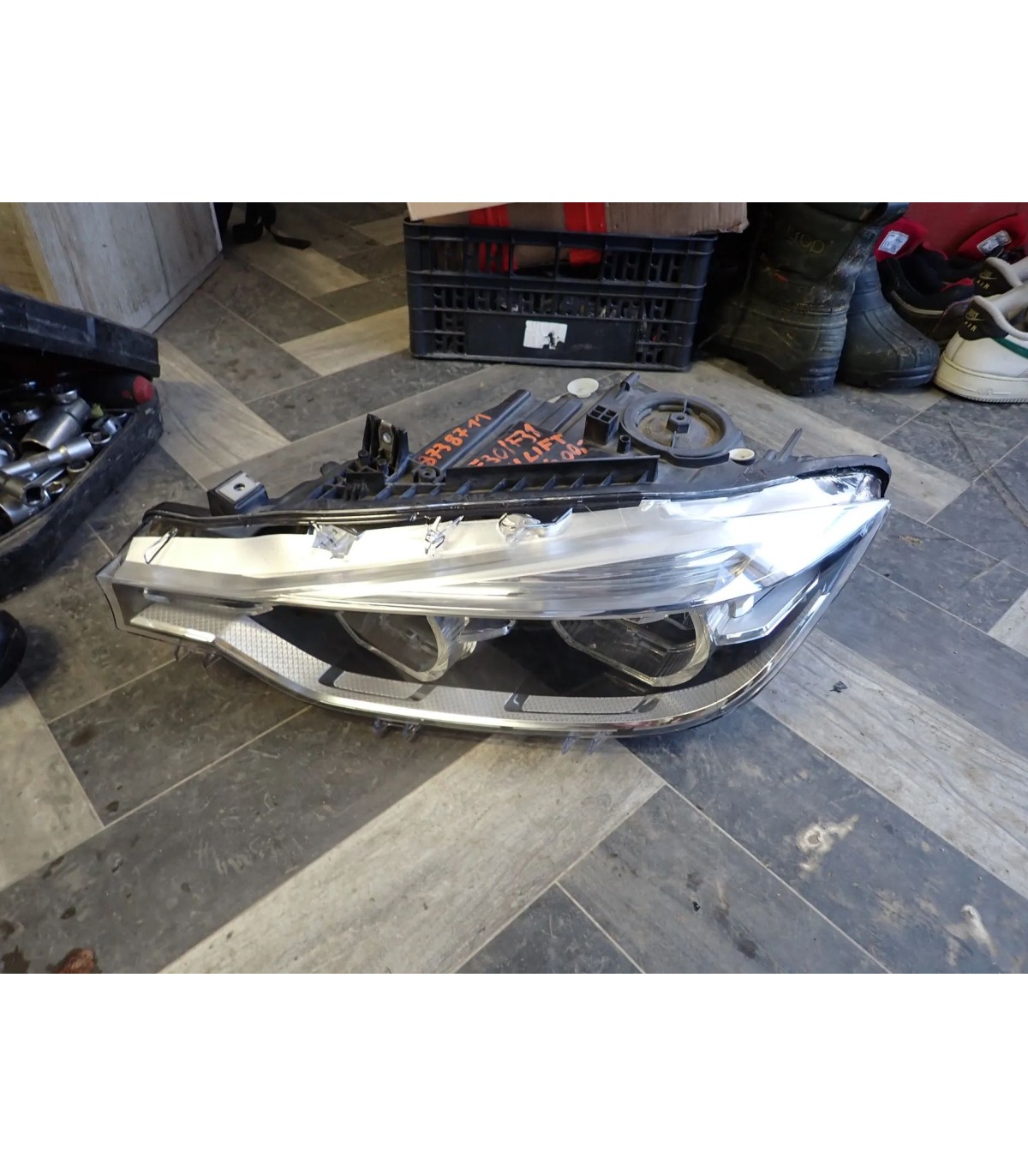 BMW F30 F31 LAMPA LEWY PRZÓD LIFT LCI 8738711