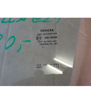 TOYOTA COROLLA E21 SZYBA DRZWI PRZEDNICH 43R-00049