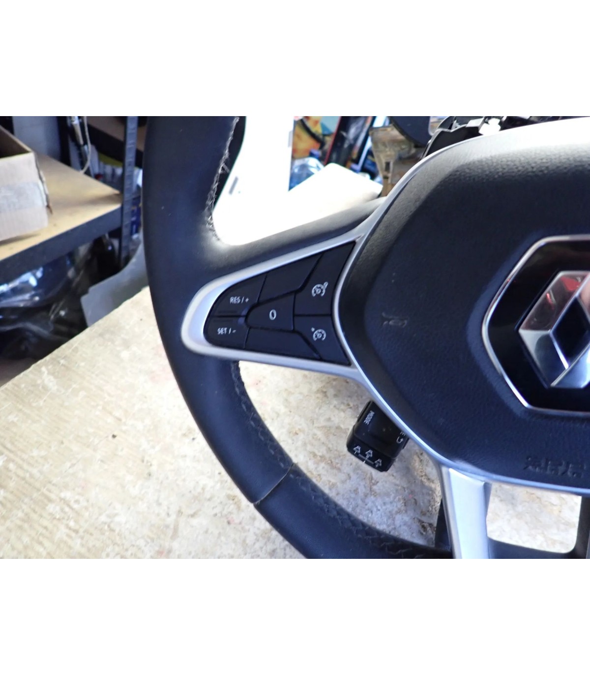 RENAULT CLIO V KIEROWNICA PRZEŁĄCZNIK ZESPOLONY TAŚMA 255540638R