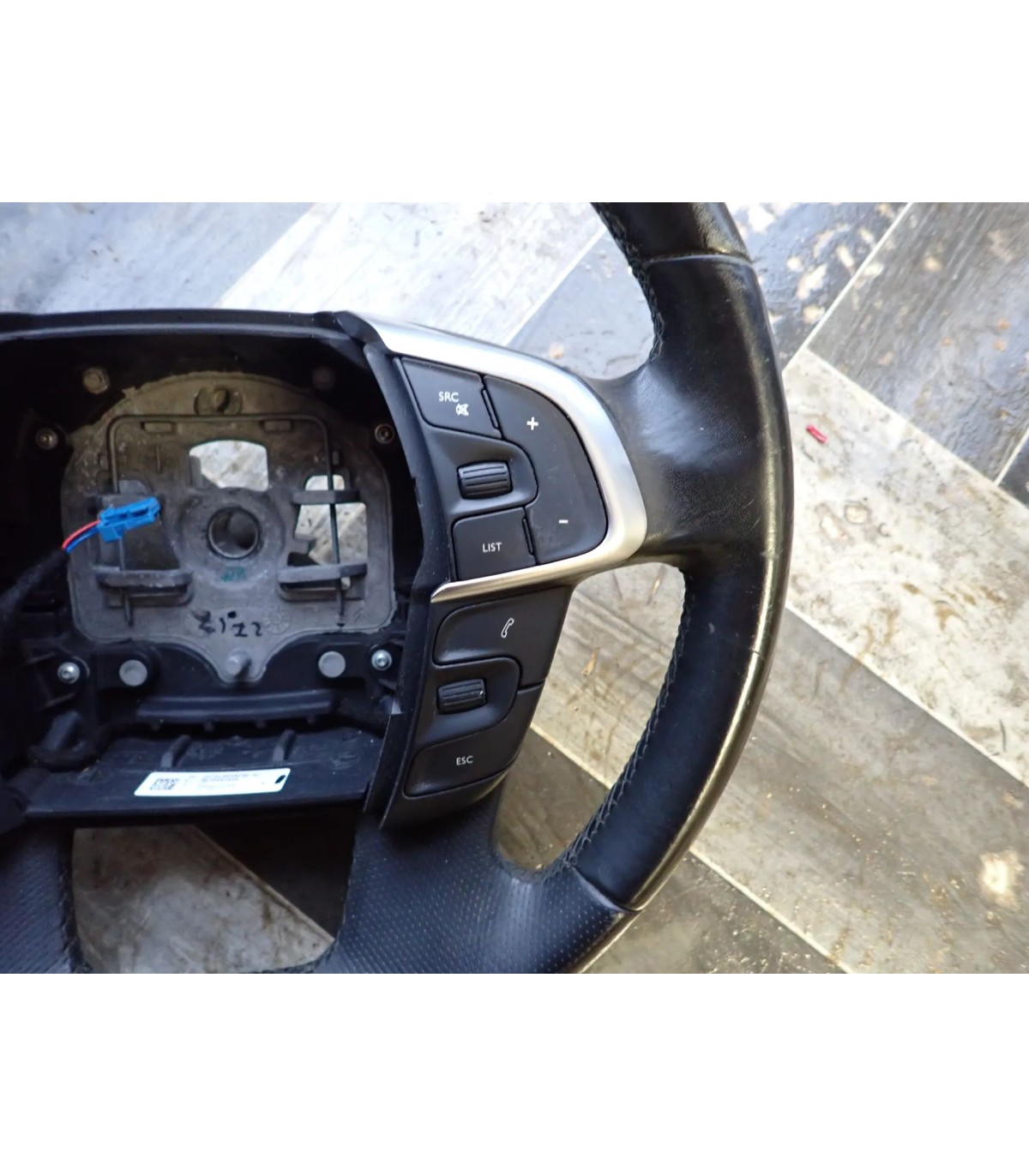 CITROEN DS4 KIEROWNICA MULTIFUNKCYJNA 3070070