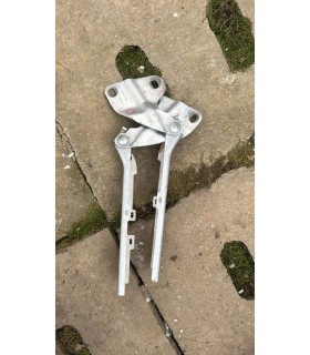 AUDI Q3 ZAWIASY MASKI KOMPLET 8U0823301 8U0823302