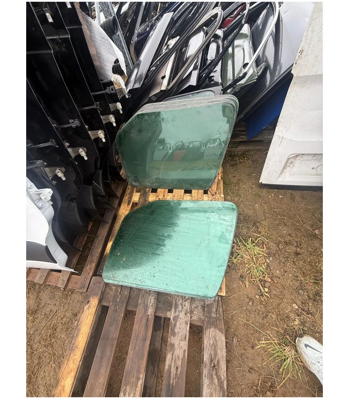 MERCEDES SPRINTER 907 SZYBY WIELE SZTUK