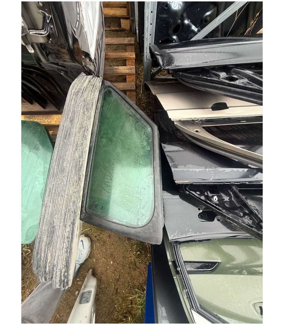 MERCEDES SPRINTER 907 SZYBY WIELE SZTUK