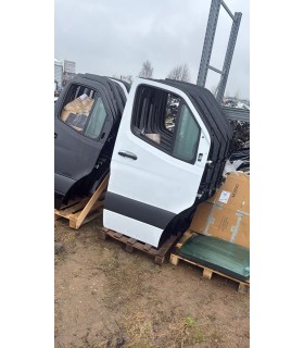 MERCEDES SPRINTER 907 DRZWI PRAWE WIELE SZTUK