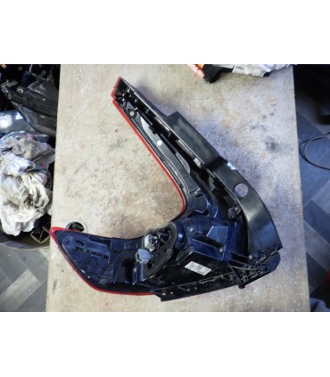 VOLVO XC40 LAMPA TYLNIA LEWA 31656616