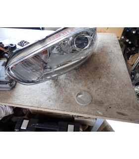 FORD FIESTA MK7 LIFT LAMPA LEWY PRZÓD EUROPA