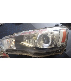 MITSUBISHI LANCER LAMPA XENON PRZEDNIA PRZÓD LEWA