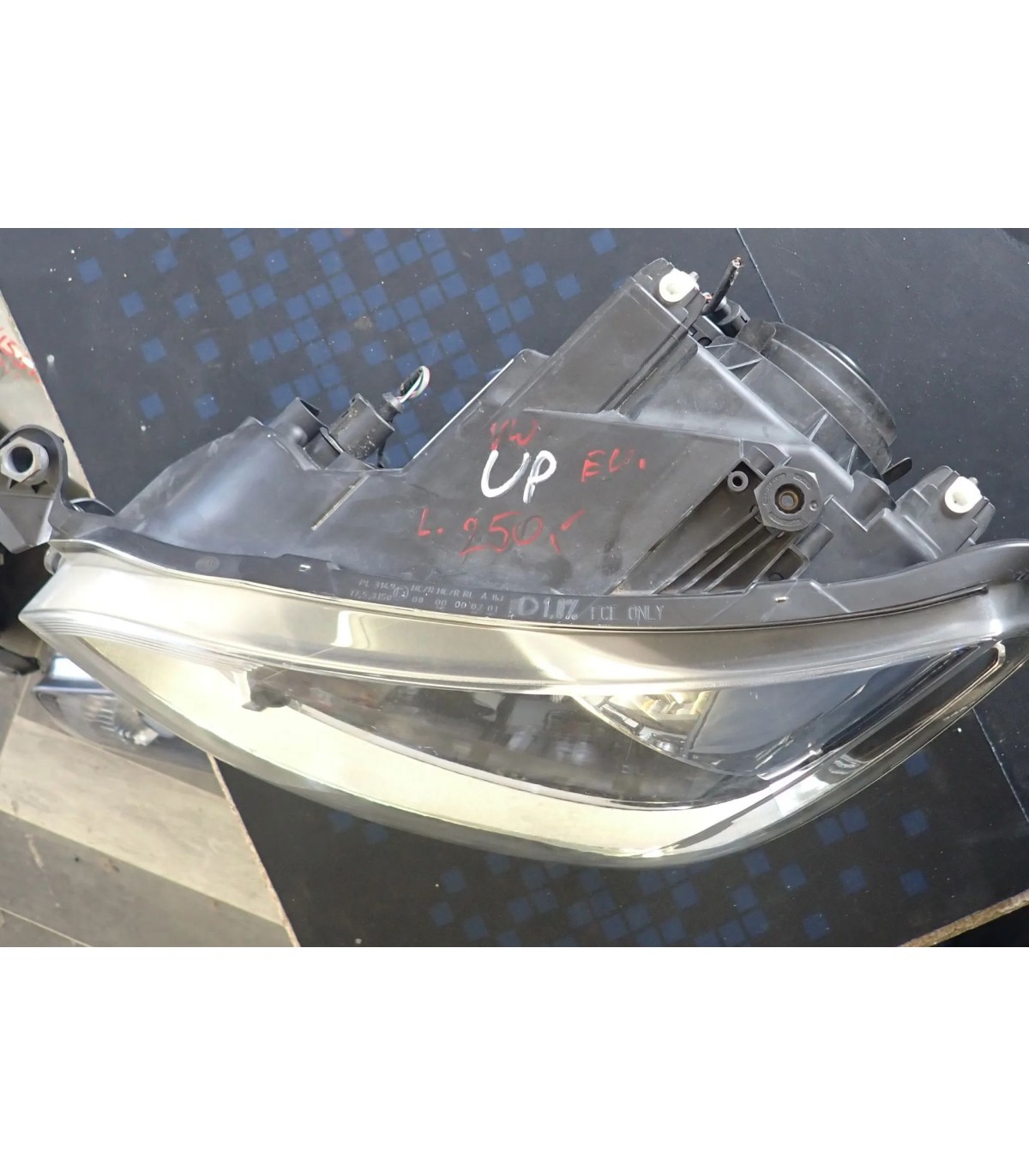 VW UP LAMPA PRZEDNIA PRZÓD LEWA EUROPA NR 1S1941015N