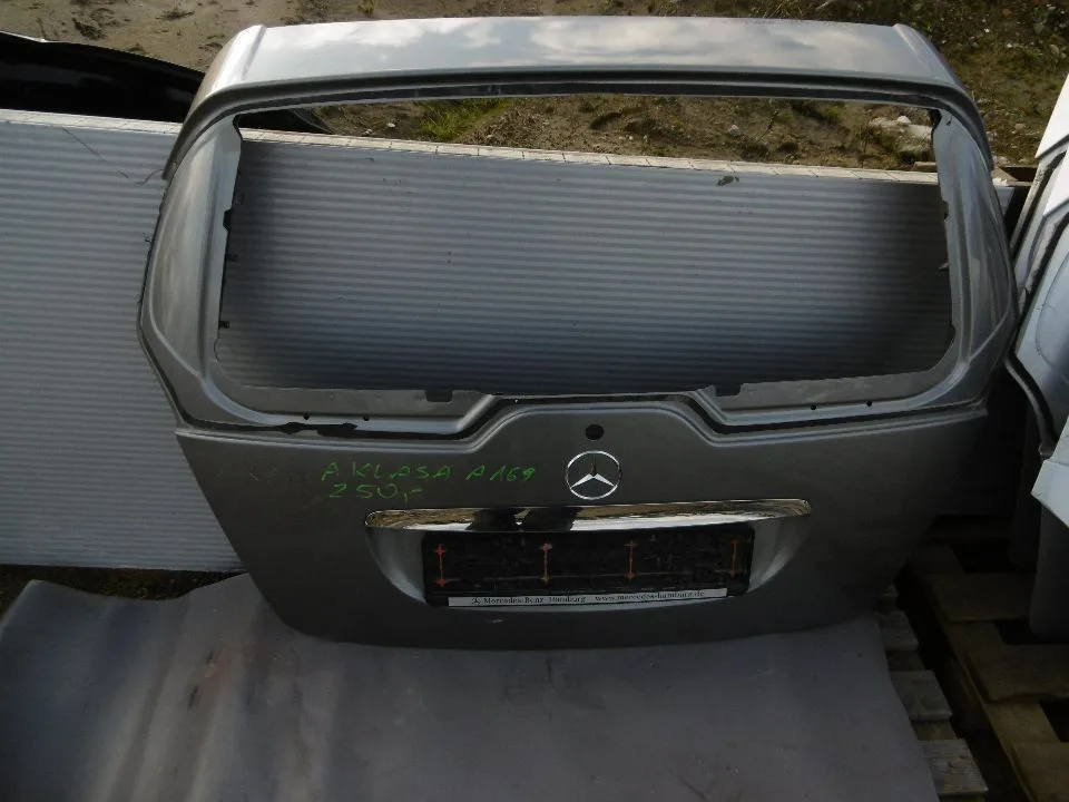 MERCEDES A KLASA W169 KLAPA TYŁ