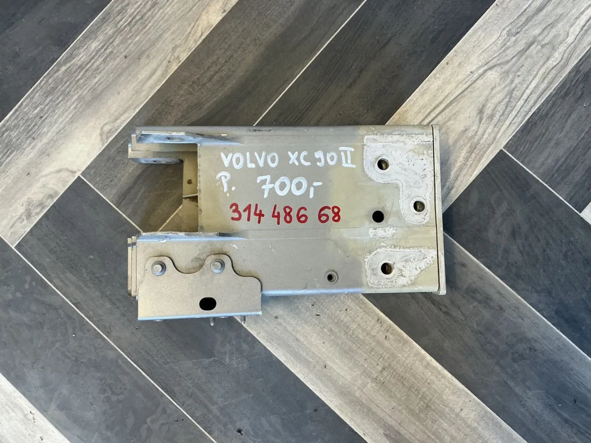 VOLVO XC 90 II STREFA ZGNIOTU  ZDERZAKA PRZEDNIEGO ODBÓJ 31448668
