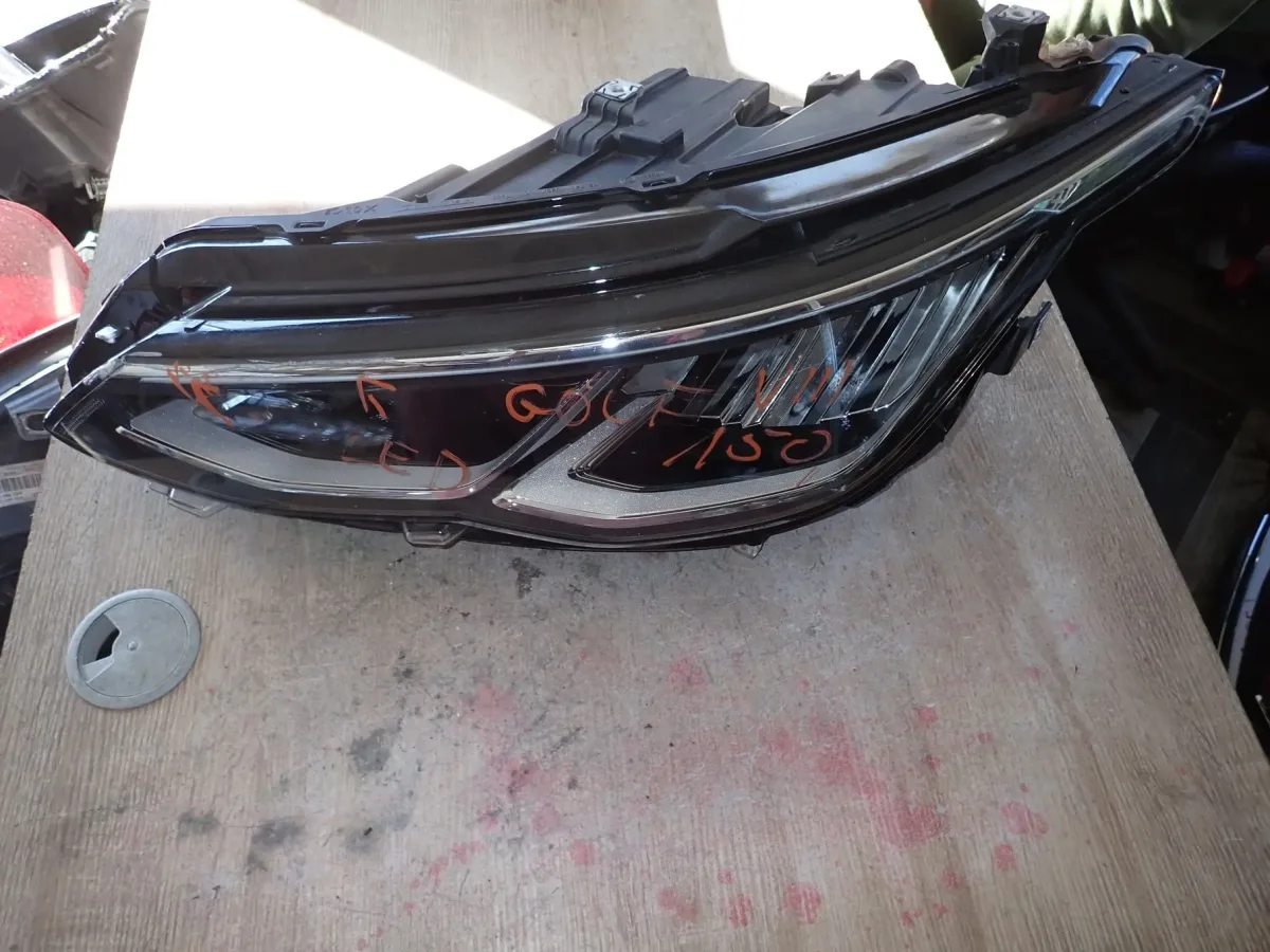 VOLKSWAGEN GOLF VIII LED LAMPA LEWY PRZÓD NA CZĘŚCI 5H1941005