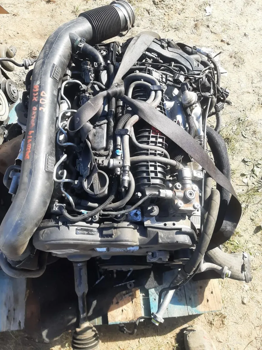 VOLVO XC60 LIFT 2.0D D4204T4 150KM SPRĘŻARKA KLIMATYZACJI