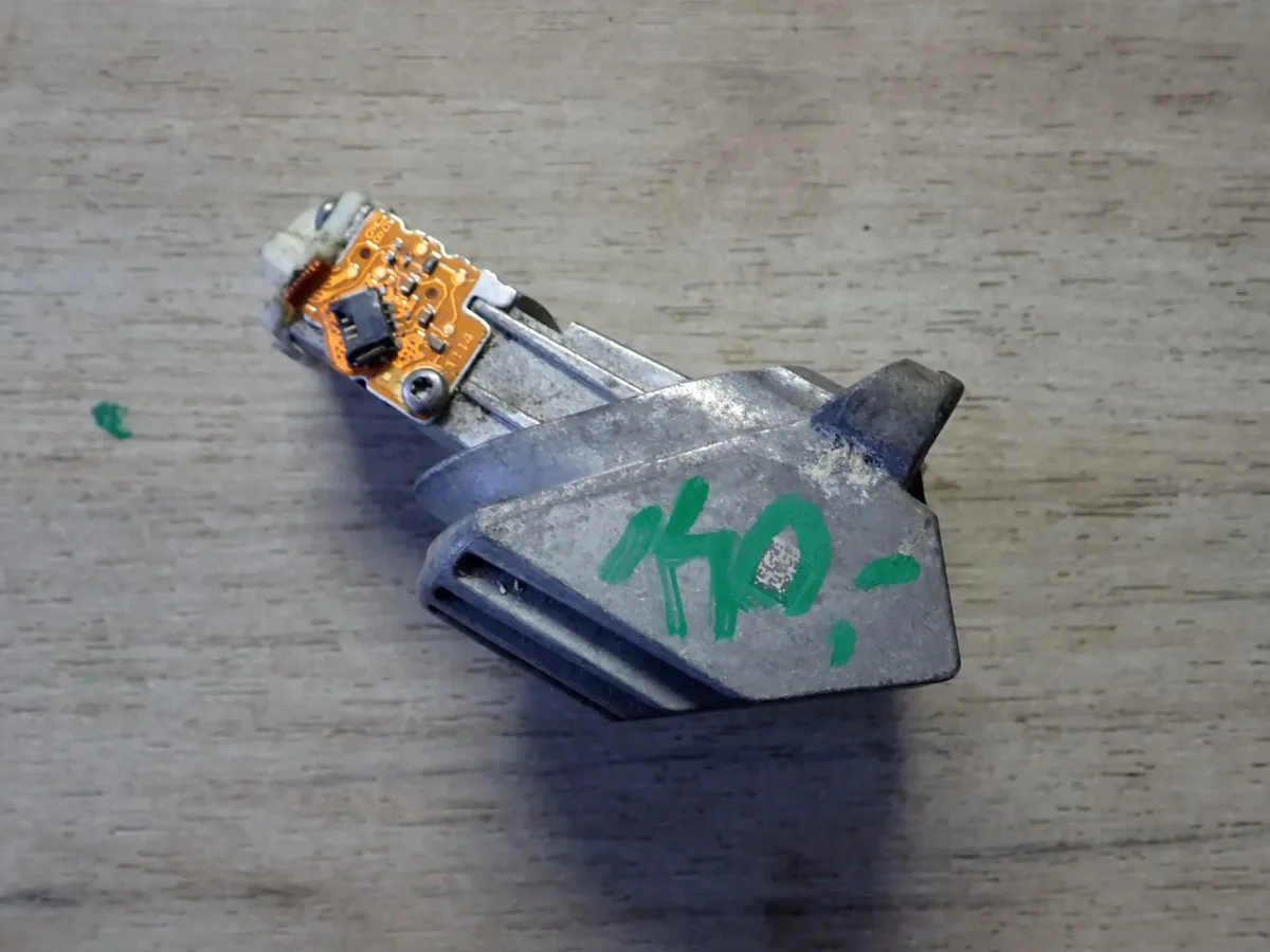 BMW F10 F11 MODUŁ LED RING 18592000