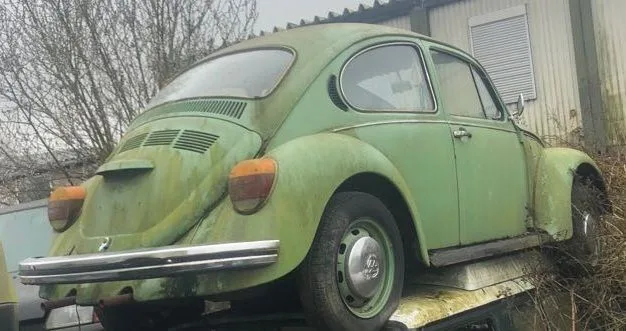 VW GARBUS 80R. KLAPA